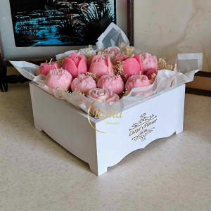 باکس گل شمع رز و پیونی