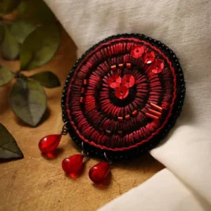سنجاق سینه مدل چهرآذر