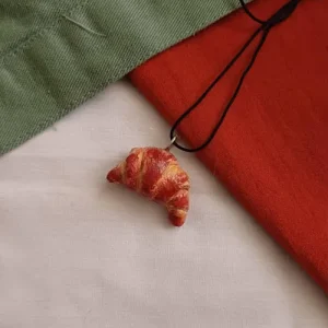 گردنبند خمیری مدل کروسان