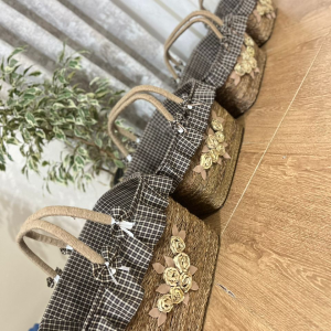 سبد پیک نیک مدل گل برجسته
