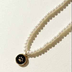 گردنبند مرواریدی مدل پنجه